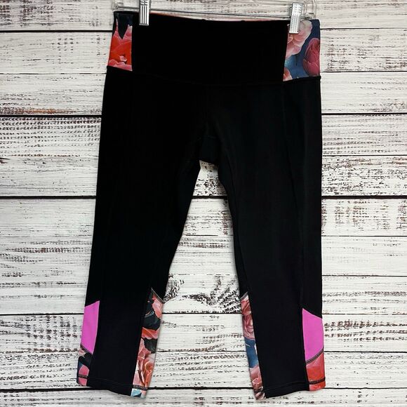 Lululemon Embody Crop Full On Luon In Black Secret Garden Pow Pink Size 8 Floral - Picture 1 of 11